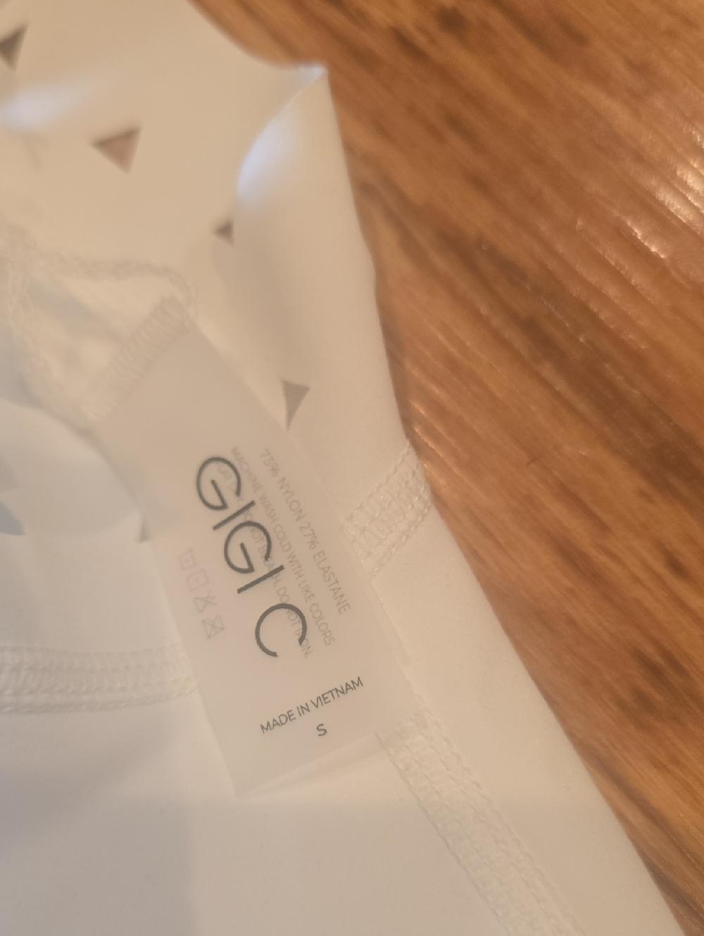 GIGI C Kina Romper Sleeveless White Laser Cut Sz S, NWT - Picture 7 of 8